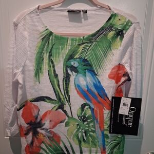 NWT STUNNING ONQUE CASUALS PM JUNGLE PARROT 3/4 SLEEVE COTTON TOP!